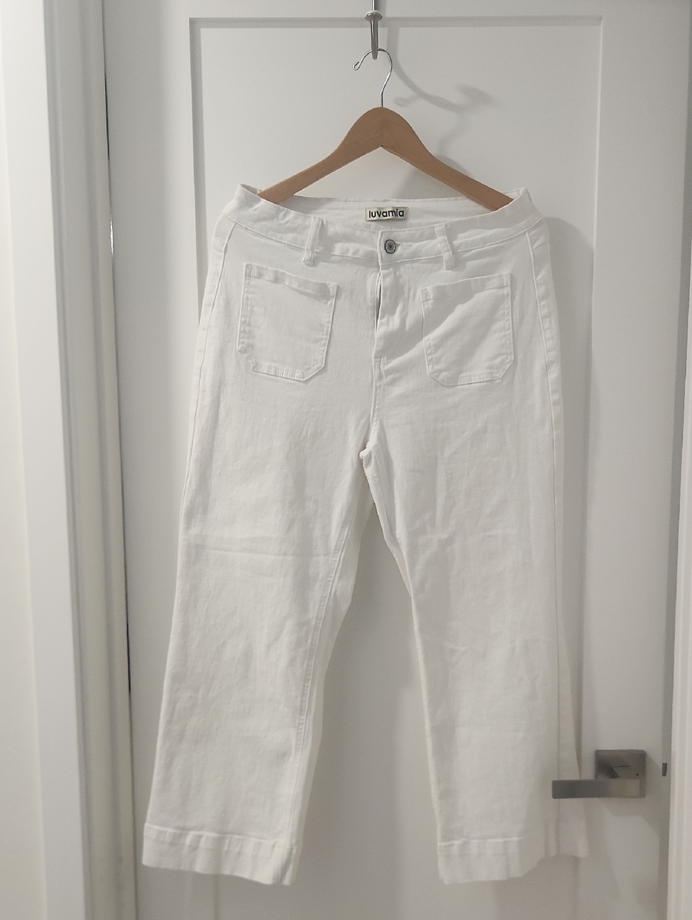Iuvamia White Women's Crop Jeans